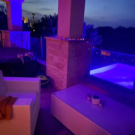 Beach Villa *